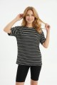 Kadın Yatay Çizgili Bisiklet Yaka Slim Fit Pamuklu Kısa Kollu Yazlık Tişört 