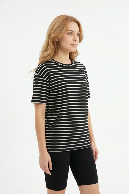 Kadın Yatay Çizgili Bisiklet Yaka Slim Fit Pamuklu Kısa Kollu Yazlık Tişört 