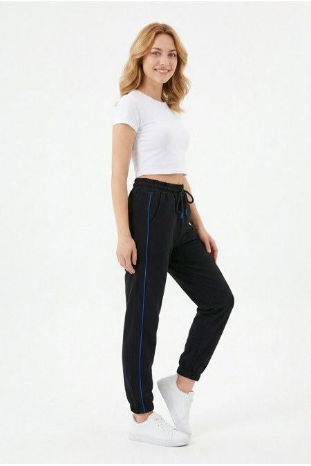 Kadın İki İplik Yanı İnce Çizgili Rahat Kesim Lastik Paçalı Cepli Günlük Spor Giyim Alt Eşofman