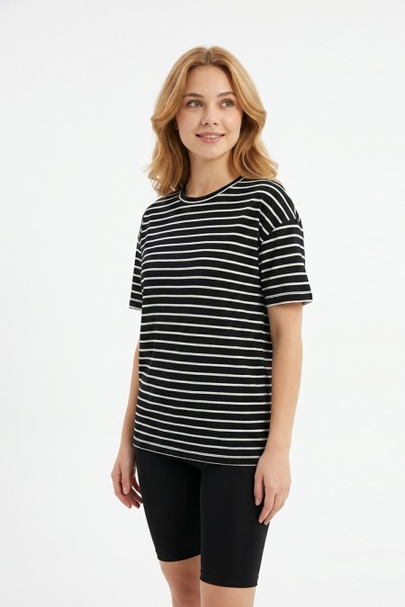 Kadın Yatay Çizgili Bisiklet Yaka Slim Fit Pamuklu Kısa Kollu Yazlık Tişört 