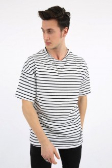 Çizgili Sıfır Yaka Oversıze Siyah Beyaz Tişört