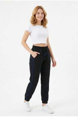 Kadın İki İplik Yanı İnce Çizgili Rahat Kesim Lastik Paçalı Cepli Günlük Spor Giyim Alt Eşofman