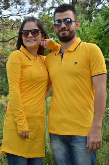 Düz Sarı Tunik Ve Tişört Sevgili Kombini