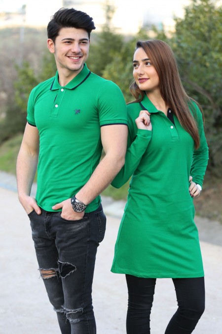 Düz Yeşil Tunik Ve Tişört Sevgili Kombini