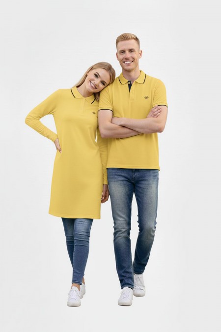 Düz Sarı Tunik Ve Tişört Sevgili Kombini
