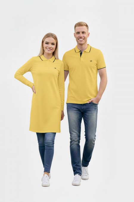 Düz Sarı Tunik Ve Tişört Sevgili Kombini
